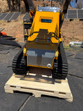 Derette XC1100 mini skid steer loader Kubota D1105 powered ESSENTIALS included