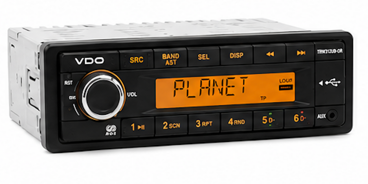 VDO TRW312UB-OR radio orange illuminated buttons and LCD